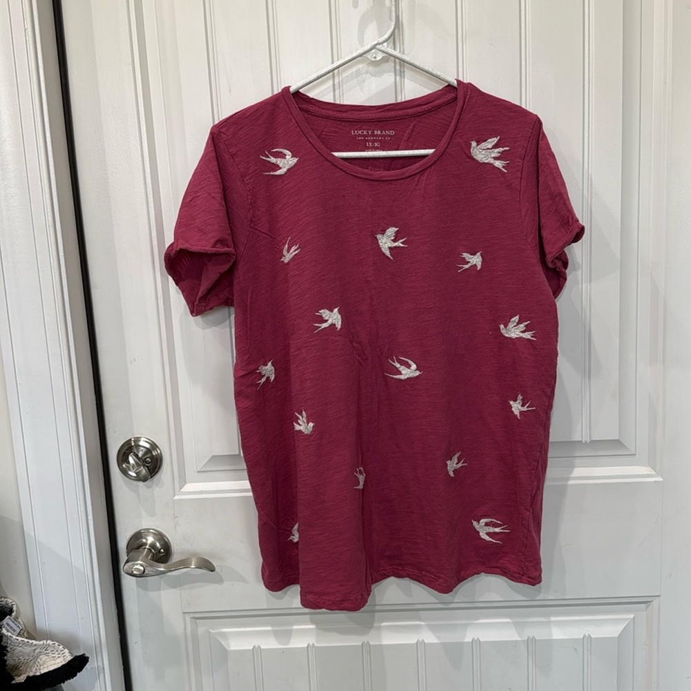 Lucky Brand Raspberry Short-Sleeve Tee with White Bird Embroidery